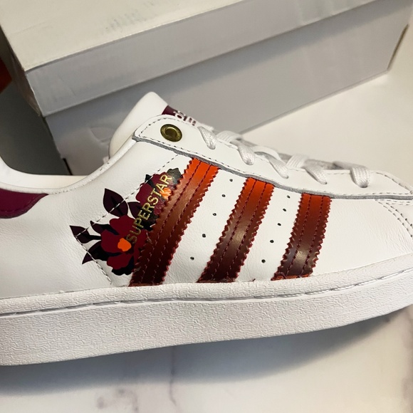 adidas superstars 🌼 - Picture 3 of 5